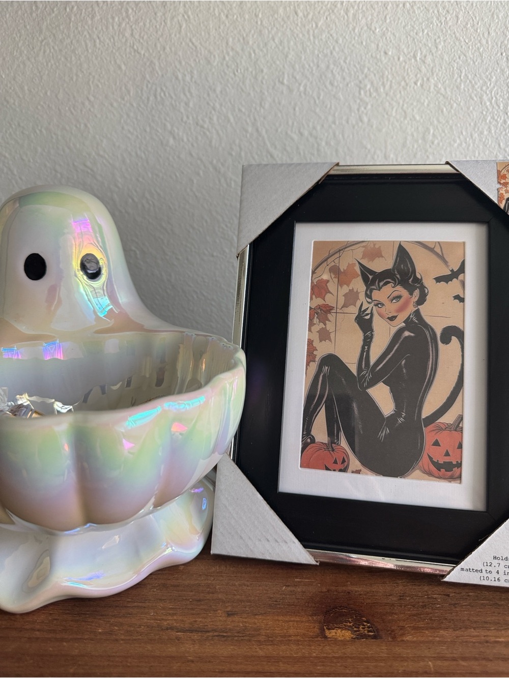Vintage Cat 🐈‍⬛ Pin Up Black Framed Print